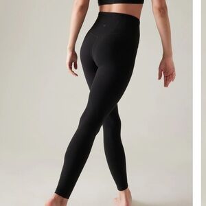 [XS] NWT Athleta Black Ultra High-Waist Elation 7/8 Tight Yoga Legging